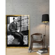 Yapay Zeka ile Yenilenmiş Atatürk Fotoğrafları Siyah Beyaz Cam Tablo, 3d Dekoratif BaskıDik 71