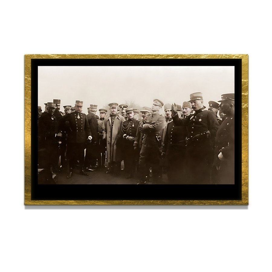 Yapay Zeka ile Yenilenmiş Atatürk Fotoğrafları Siyah Beyaz Cam Tablo, 3d Dekoratif Baskı 98