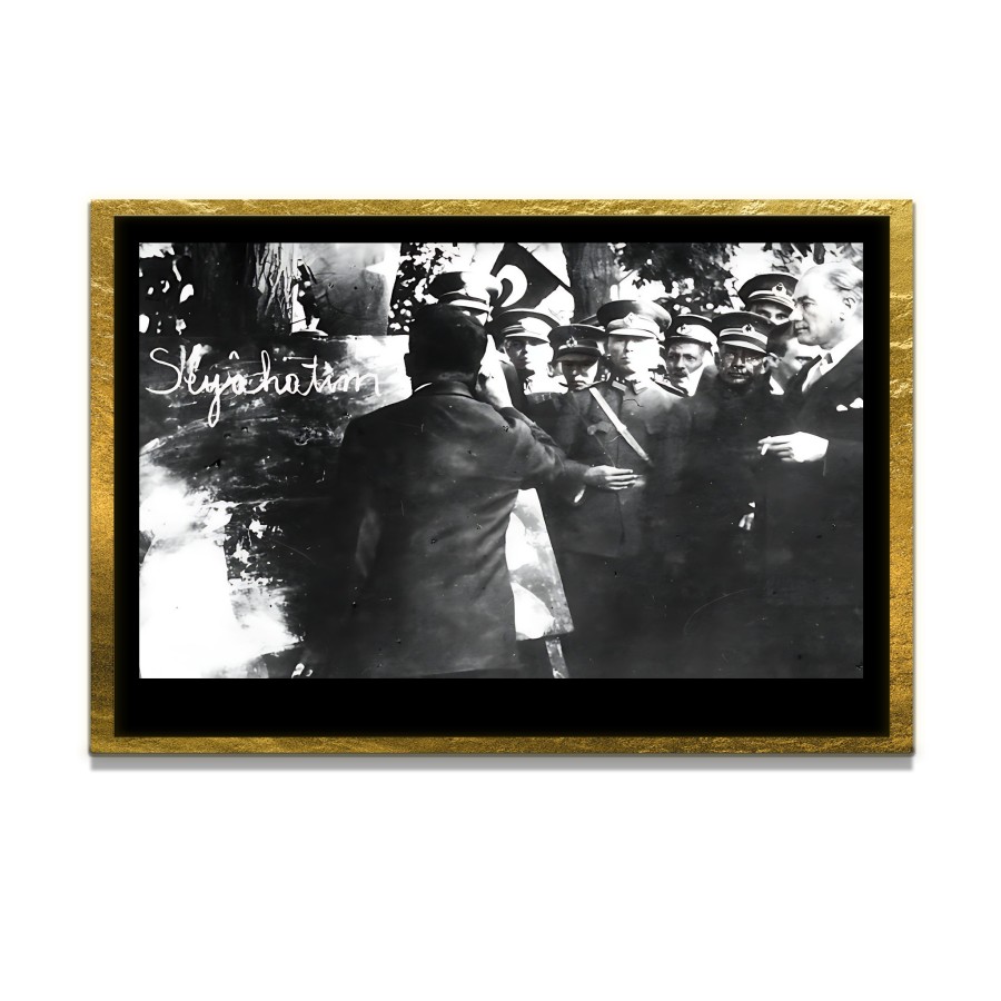 Yapay Zeka ile Yenilenmiş Atatürk Fotoğrafları Siyah Beyaz Cam Tablo, 3d Dekoratif Baskı 212