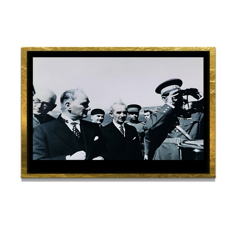 Yapay Zeka ile Yenilenmiş Atatürk Fotoğrafları Siyah Beyaz Cam Tablo, 3d Dekoratif Baskı 224