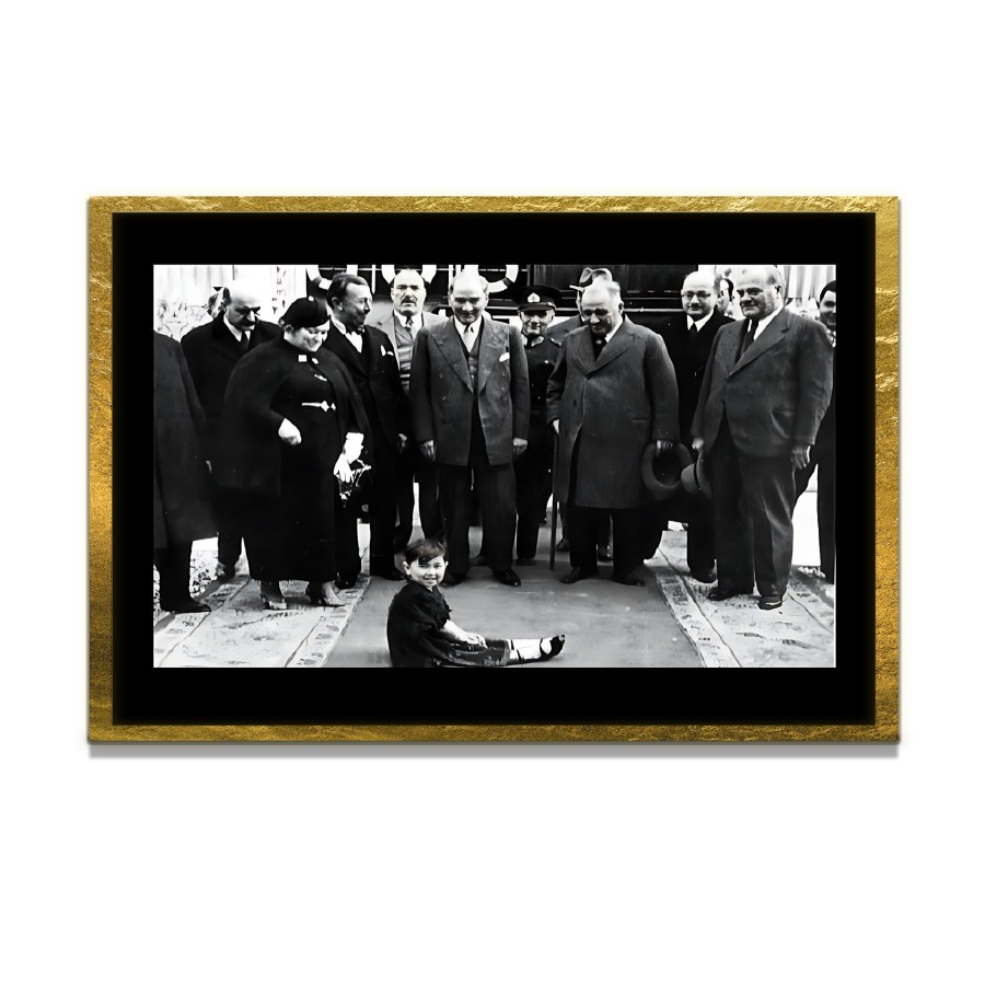 Yapay Zeka ile Yenilenmiş Atatürk Fotoğrafları Siyah Beyaz Cam Tablo, 3d Dekoratif Baskı 255