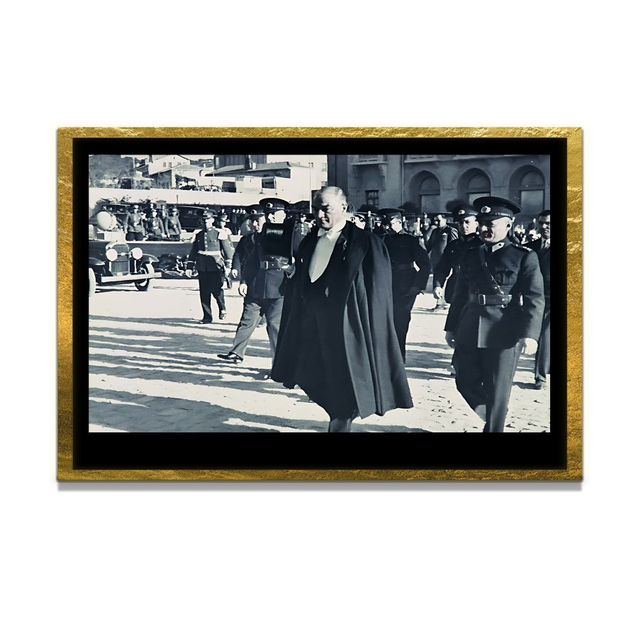 Yapay Zeka ile Yenilenmiş Atatürk Fotoğrafları Siyah Beyaz Cam Tablo, 3d Dekoratif Baskı 354