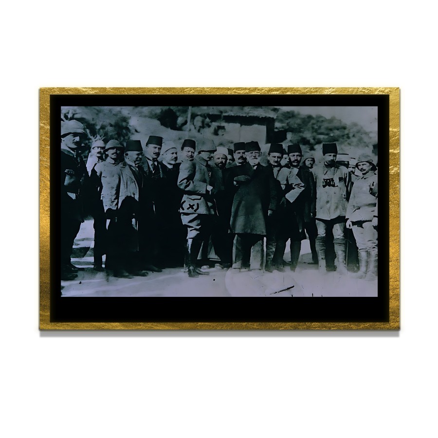 Yapay Zeka ile Yenilenmiş Atatürk Fotoğrafları Siyah Beyaz Cam Tablo, 3d Dekoratif Baskı 384