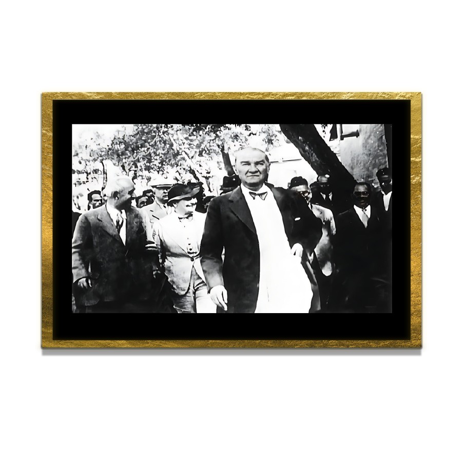 Yapay Zeka ile Yenilenmiş Atatürk Fotoğrafları Siyah Beyaz Cam Tablo, 3d Dekoratif Baskı 453