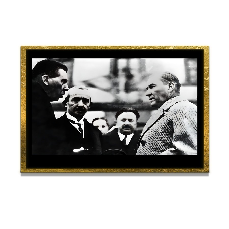 Yapay Zeka ile Yenilenmiş Atatürk Fotoğrafları Siyah Beyaz Cam Tablo, 3d Dekoratif Baskı 487