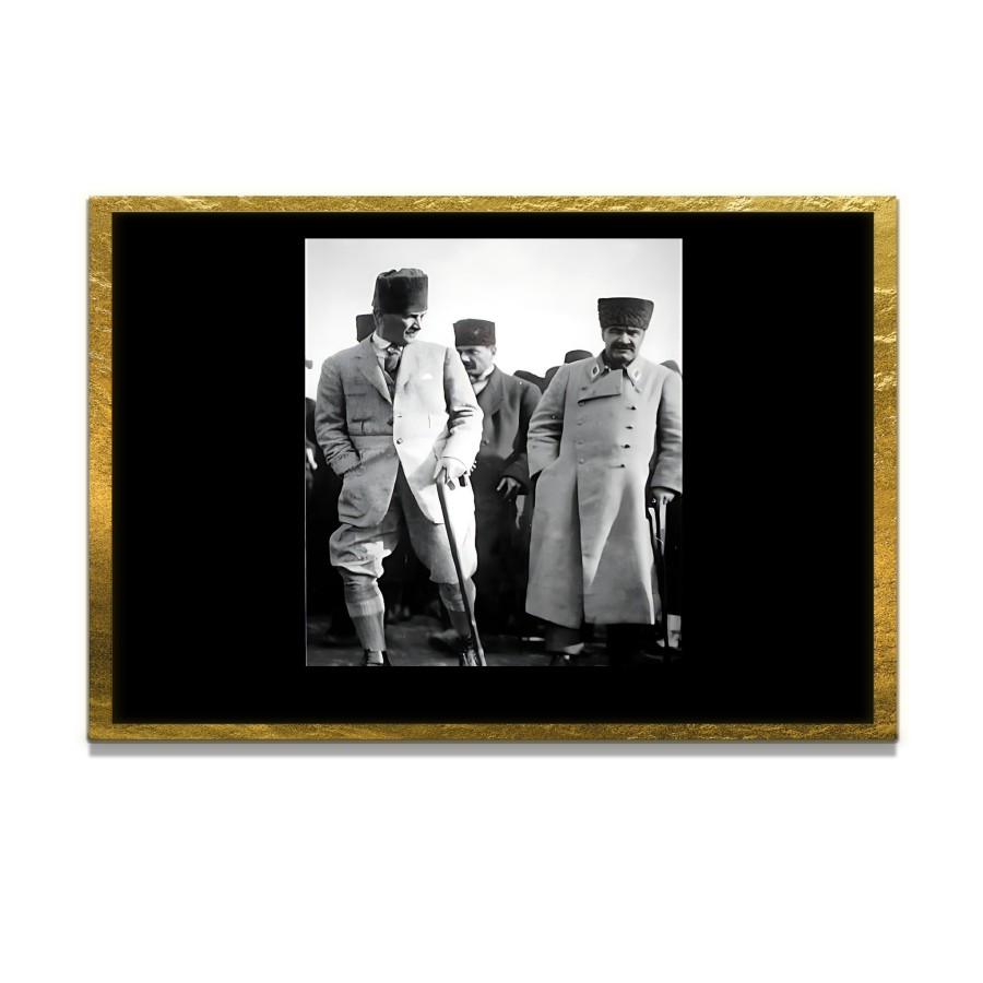 Yapay Zeka ile Yenilenmiş Atatürk Fotoğrafları Siyah Beyaz Cam Tablo, 3d Dekoratif Baskı 539