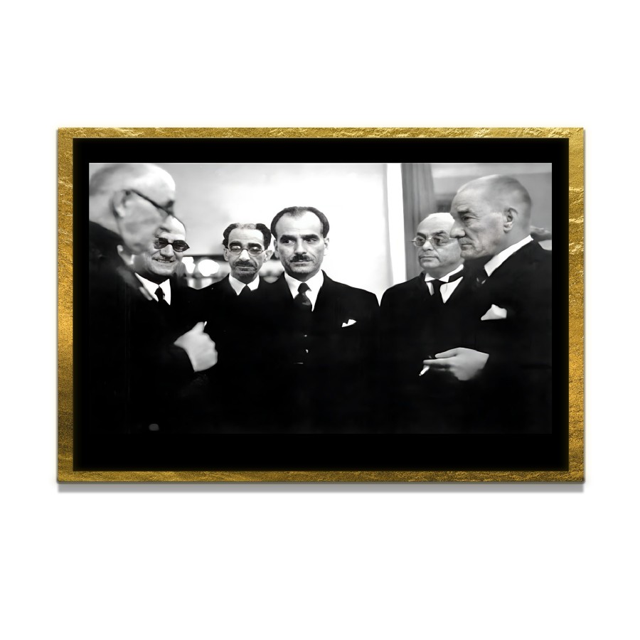 Yapay Zeka ile Yenilenmiş Atatürk Fotoğrafları Siyah Beyaz Cam Tablo, 3d Dekoratif Baskı 545