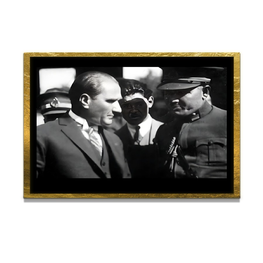 Yapay Zeka ile Yenilenmiş Atatürk Fotoğrafları Siyah Beyaz Cam Tablo, 3d Dekoratif Baskı 581