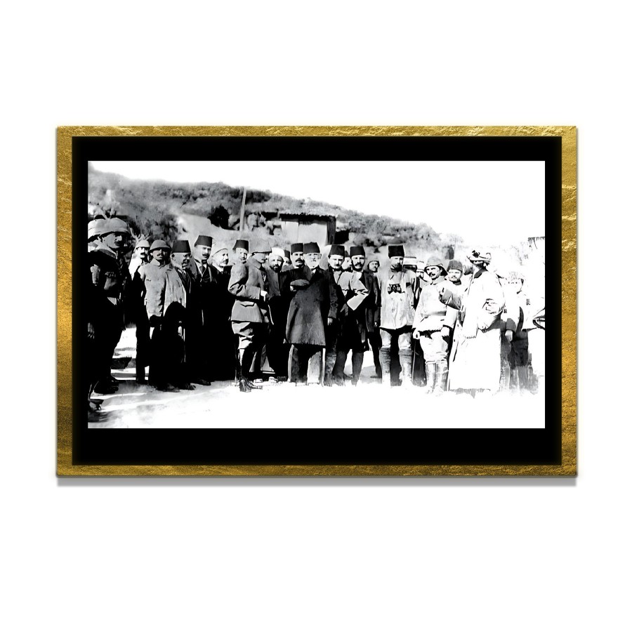 Yapay Zeka ile Yenilenmiş Atatürk Fotoğrafları Siyah Beyaz Cam Tablo, 3d Dekoratif Baskı 605