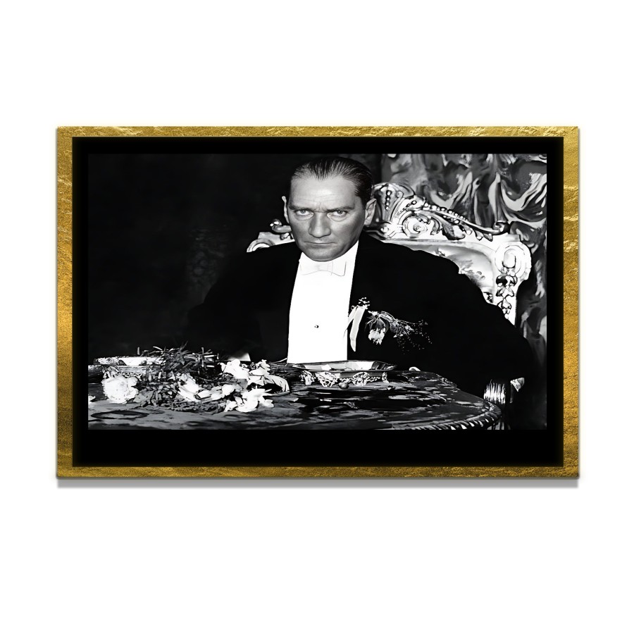 Yapay Zeka ile Yenilenmiş Atatürk Fotoğrafları Siyah Beyaz Cam Tablo, 3d Dekoratif Baskı 649