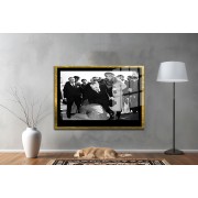 Yapay Zeka ile Yenilenmiş Atatürk Fotoğrafları Siyah Beyaz Cam Tablo, 3d Dekoratif Baskı 826