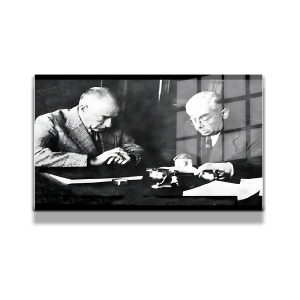 Atatürk Cam Tablo Yatay 135