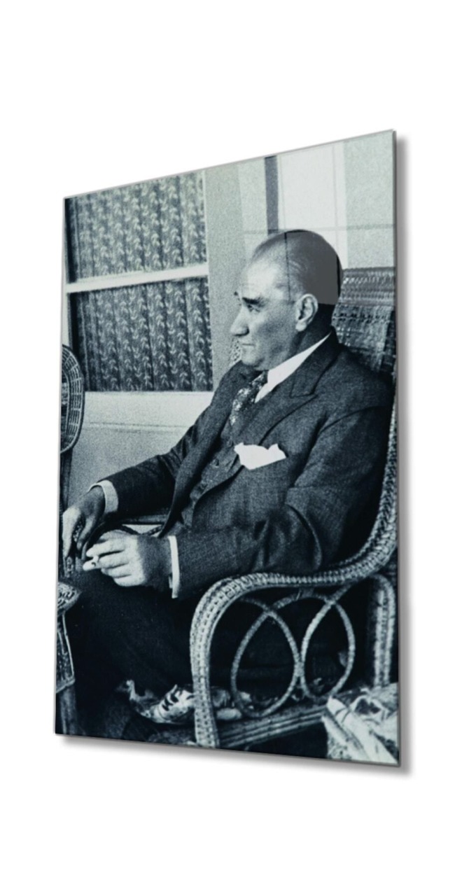 Atatürk Portresi Cam Tablo, Ev ve Ofis Duvar Dekoru, Hediyelik Büyük Temperli 4 mm Cam Tablo