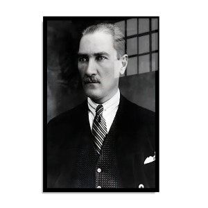 Atatürk Cam Tablo 67