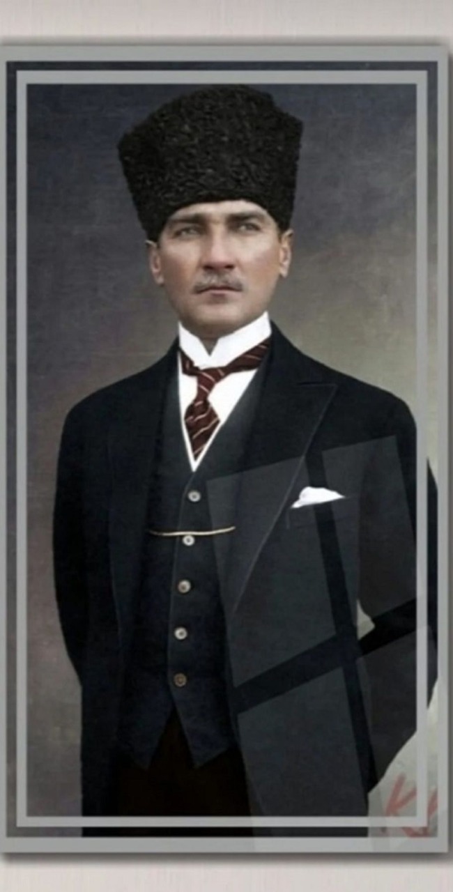 Atatürk Portre 18 Cam Tablo