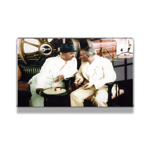 Atatürk Cam Tablo Yatay 684