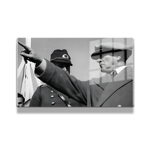 Atatürk Cam Tablo Yatay 334