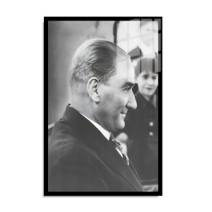 Atatürk Cam Tablo 125