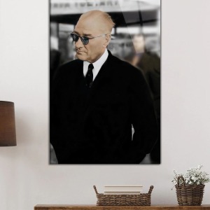 Takım Elbiseli Atatürk Portresi Cam Tablo, Darbelere Dayanıklı Kırılmaz Temperli