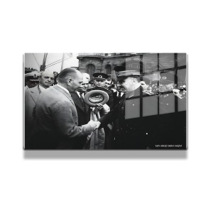 Atatürk Cam Tablo Yatay 08
