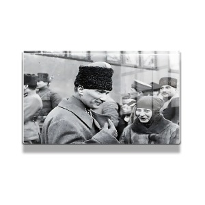 Atatürk Cam Tablo Yatay 370