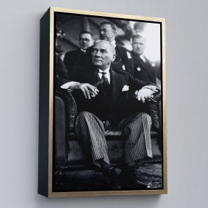 Çerçeveli Atatürk Portre Tablosu Mustafa Kemal Atatürk Dikdörtgen Dekoratif Kanvas Tablo-71