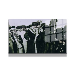 Atatürk Cam Tablo Yatay 600