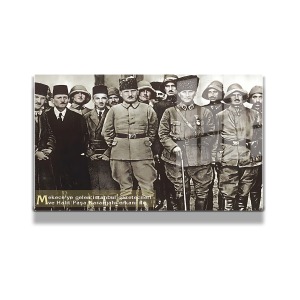 Atatürk Cam Tablo Yatay 800