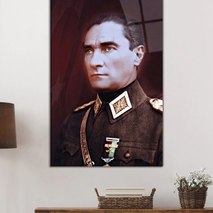 Üniformalı Atatürk Portresi Cam Tablo, Darbelere Dayanıklı Kırılmaz Temperli