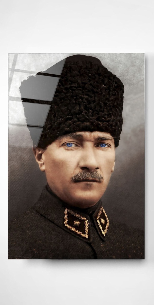 Atatürk Cam Tablo