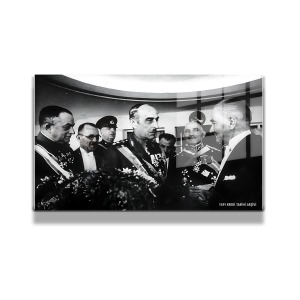 Atatürk Cam Tablo Yatay 36