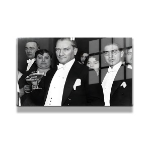 Atatürk Cam Tablo Yatay 375