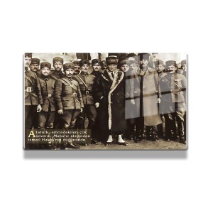 Atatürk Cam Tablo Yatay 802