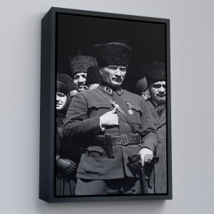 Çerçeveli Atatürk Portre Tablosu Mustafa Kemal Atatürk Dikdörtgen Dekoratif Kanvas Tablo-123