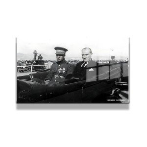 Atatürk Cam Tablo Yatay 35